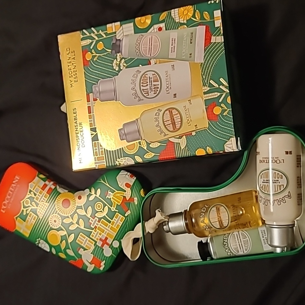 L'occitane ornament gift set